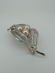 Vintage Wireworked Leaf Brooch with Pearls